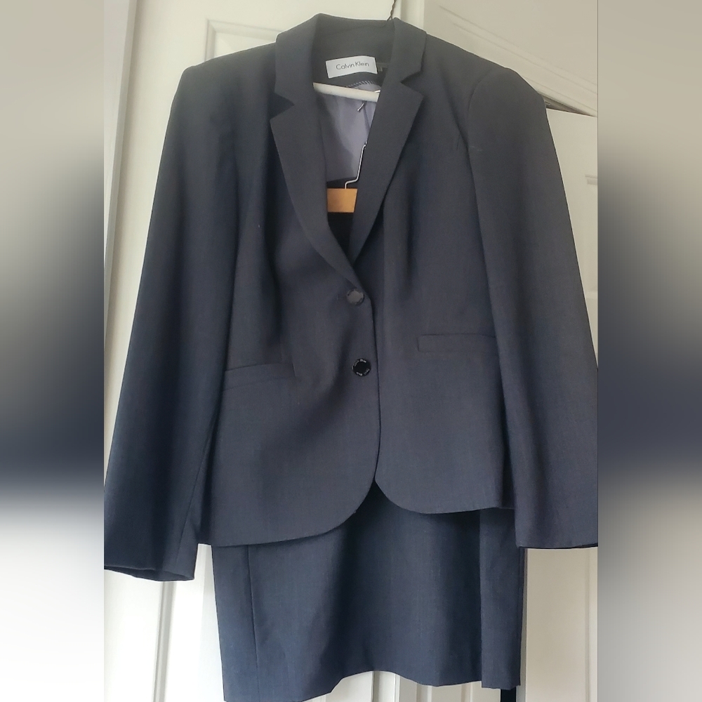 Calvin Klein grey blazer suit jacket and skirt dress suit set 2 piece